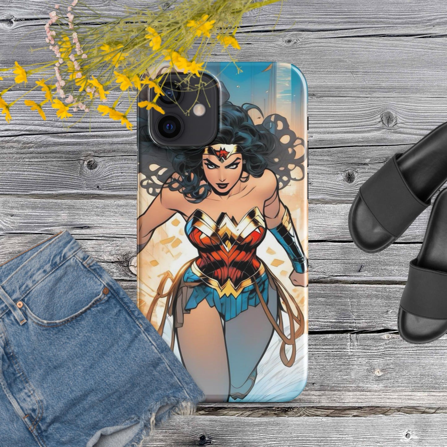 Wonder Woman: Heroes Collection is a series Snap case for iPhone®